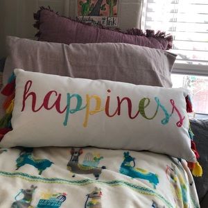 Tassel Happiness Pillow
